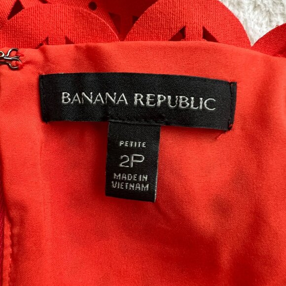 Banana Republic Laser Cut Fit and Flare Dress, Orange, Short Sleeve, Size 2P - Picture 11 of 12